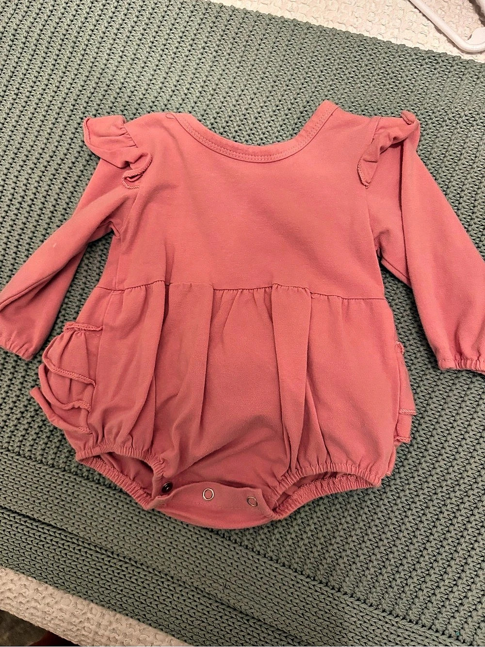 Baby Pink Ruffle Romper Baby 6M Like New